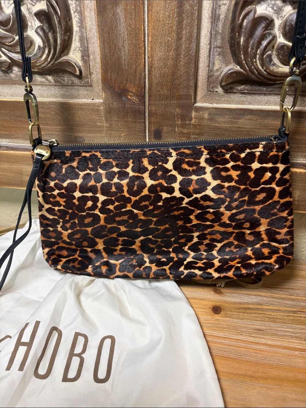 HOBO Darcy Convertible Crossbody Bag Leopard Print Wear 3 ways!!